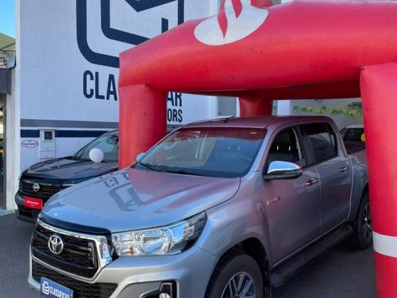 TOYOTA HILUX 2.8 SRV 4X4 CD 16V DIESEL 4P AUTOMÁTICO TOYOTA HILUX 2.8 SRV 4X4 CD 16V DIESEL 4P AUTOMÁTICO